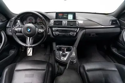 2015 BMW M4 Base photo 2