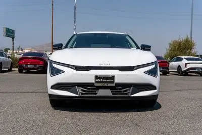 2026 Kia EV6 Light photo 2