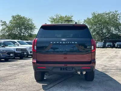 2027 Ford Expedition Active 4x4 photo 4