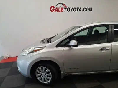 2015 Nissan Leaf S photo 5