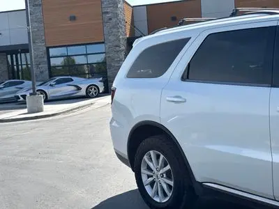 2019 Dodge Durango SXT Plus AWD photo 3