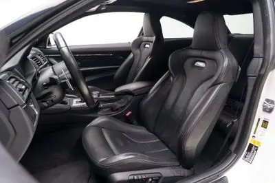 2015 BMW M4 Base photo 3