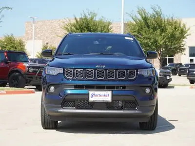 2026 Jeep Compass Altitude 4X4 photo 2