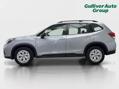 2021 Subaru Forester Base photo 3