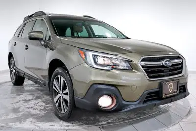 2018 Subaru Outback 2.5i Limited photo 3