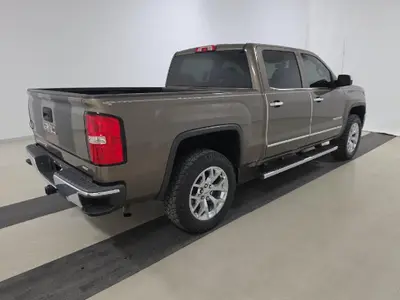 2014 GMC Sierra 2WD Crew Cab SLT SWB photo 2