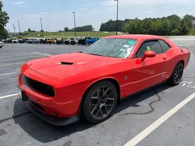 2017 Dodge Challenger Scat Pack photo 2