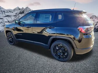 2026 Jeep Compass Altitude 4X4 photo 3