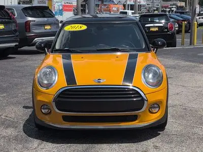 2018 MINI Cooper undefined photo 2