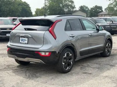 2023 Kia Niro Wind EV photo 3