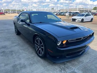 2023 Dodge Challenger R/T photo 5