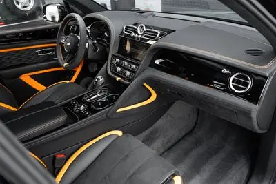 2026 Bentley Bentayga Speed photo 2