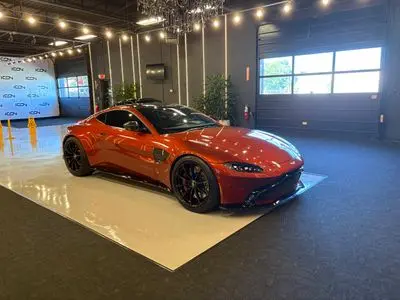 2019 Aston Martin Vantage 4.0 V8 photo 4