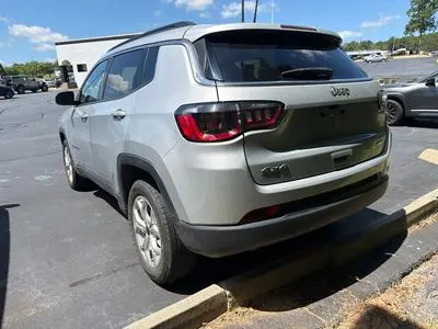 2025 Jeep Compass Latitude 4X4 photo 4