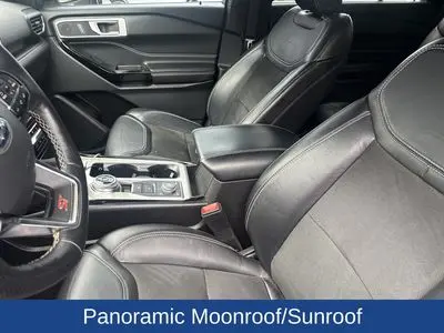 2022 Ford Explorer ST 4WD photo 5