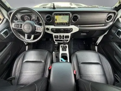 2021 Jeep Gladiator Overland photo 3
