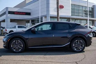2026 Kia EV6 Light photo 4