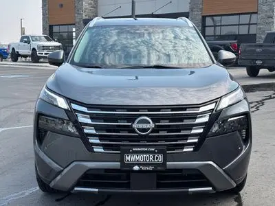 2024 Nissan Rogue SL AWD photo 2
