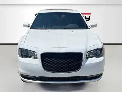 2023 Chrysler 300 S photo 2