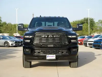 2026 RAM 2500 Tradesman/Black Express 4X4 Crew Cab SWB photo 2