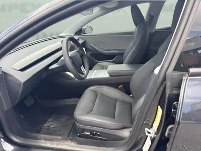 2025 Tesla Model 3 Long Range photo 5