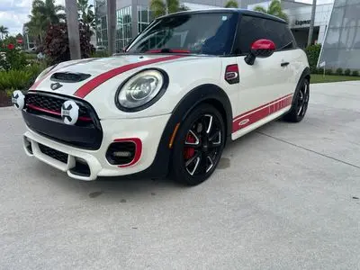 2016 MINI Cooper John Cooper Works Hardtop photo 5