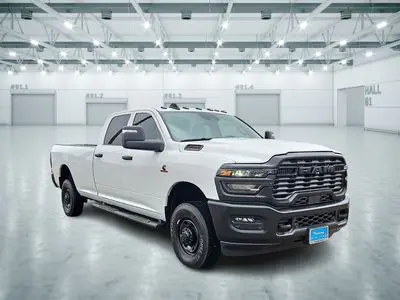 2026 RAM 2500 Tradesman 4X4 Crew Cab LWB photo 4