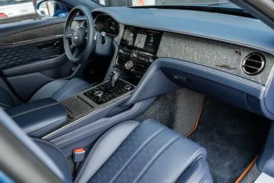 2025 Bentley Flying Spur Speed photo 2
