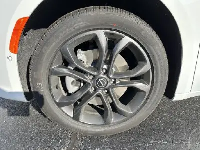 2026 Chrysler Pacifica Select AWD photo 5