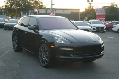 2019 Porsche Cayenne Turbo photo 3