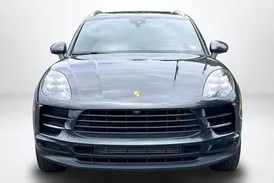 2021 Porsche Macan Base photo 3