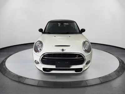 2018 MINI Cooper S photo 2