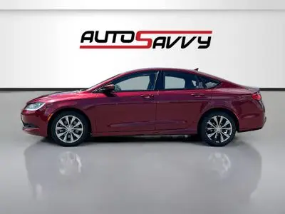 2016 Chrysler 200 S AWD photo 4