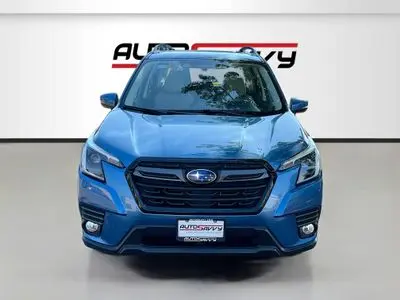 2022 Subaru Forester Limited photo 2