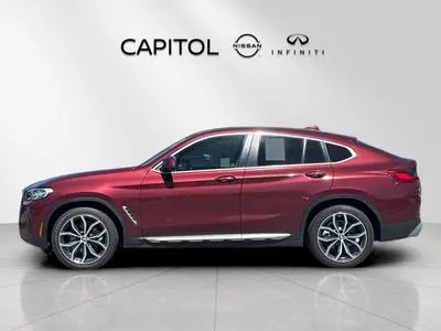 2022 BMW X4 xDrive30i photo 2