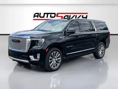 2021 GMC Yukon Denali AWD photo 3