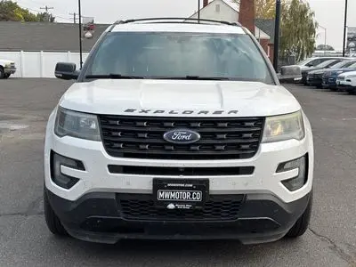 2016 Ford Explorer Sport 4WD photo 2