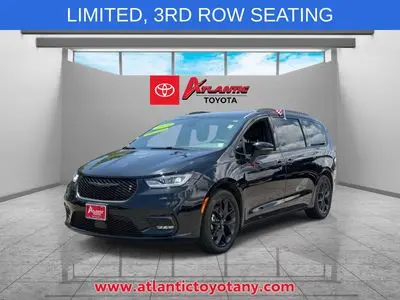 2025 Chrysler Pacifica Limited photo 4
