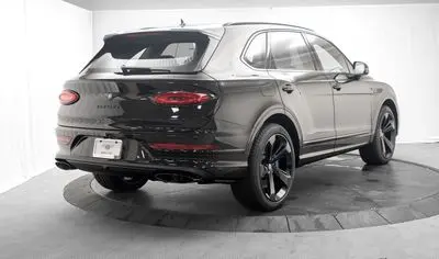 2026 Bentley Bentayga undefined photo 3