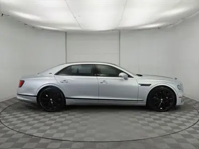 2025 Bentley Flying Spur undefined photo 4