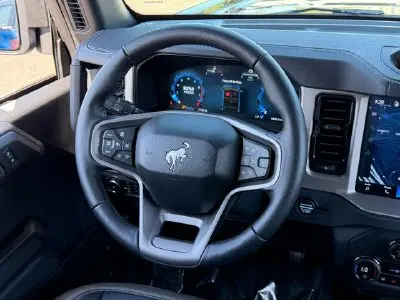 2026 Ford Bronco Outer Banks 4WD photo 4