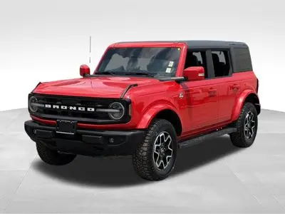 2023 Ford Bronco Outer Banks 4x4 photo 3