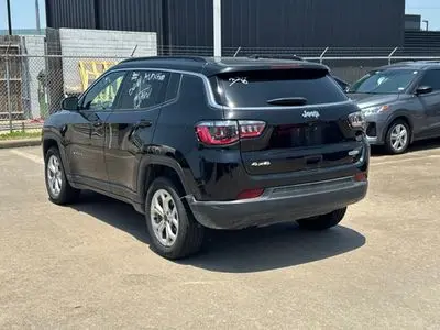 2025 Jeep Compass Latitude 4X4 photo 4