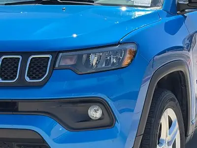 2023 Jeep Compass Latitude 4X4 photo 4