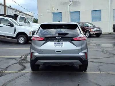 2023 Ford Edge SEL AWD photo 4
