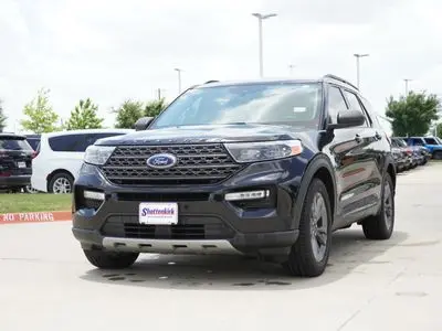 2021 Ford Explorer XLT RWD photo 3
