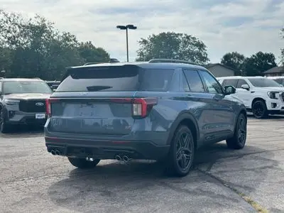 2026 Ford Explorer ST 4WD photo 3