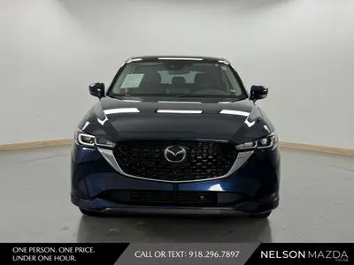 2025 Mazda CX-5 S Preferred package Auto AWD photo 2