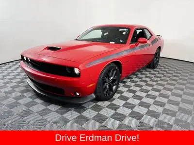 2020 Dodge Challenger R/T photo 3