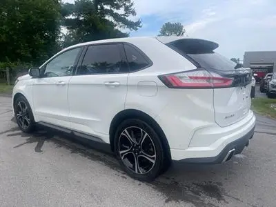 2020 Ford Edge ST AWD photo 2